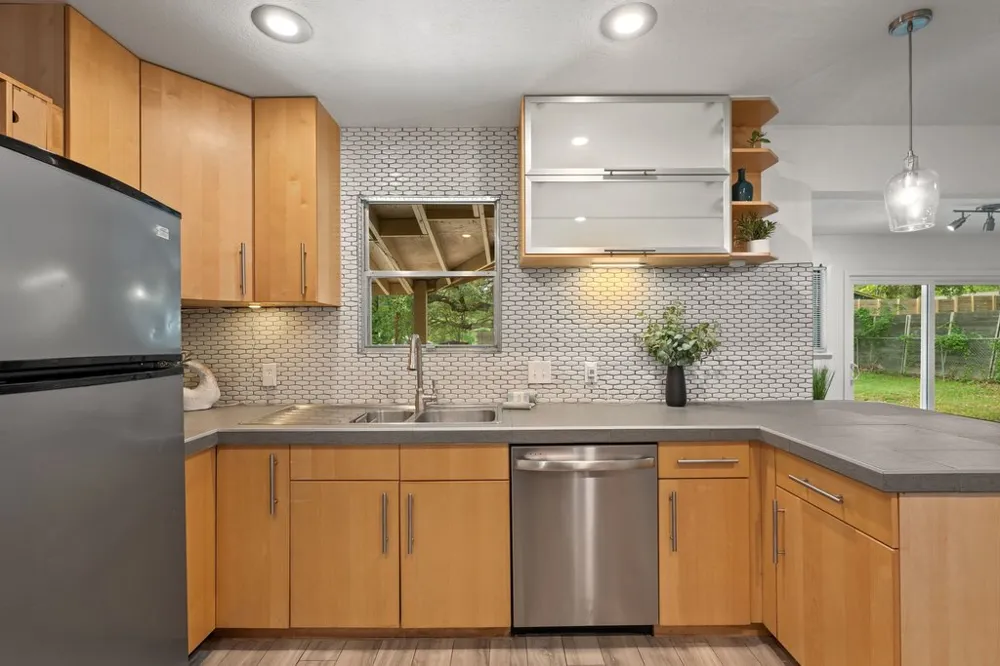 4904 Enchanted Lane Austin, TX 78745