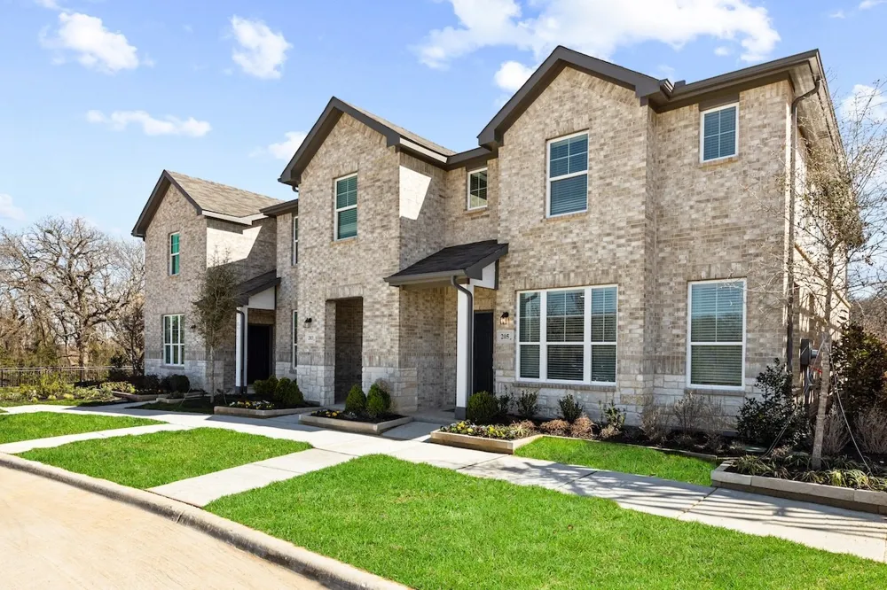 259 Territory Trail #20 Fort Worth, TX 76120