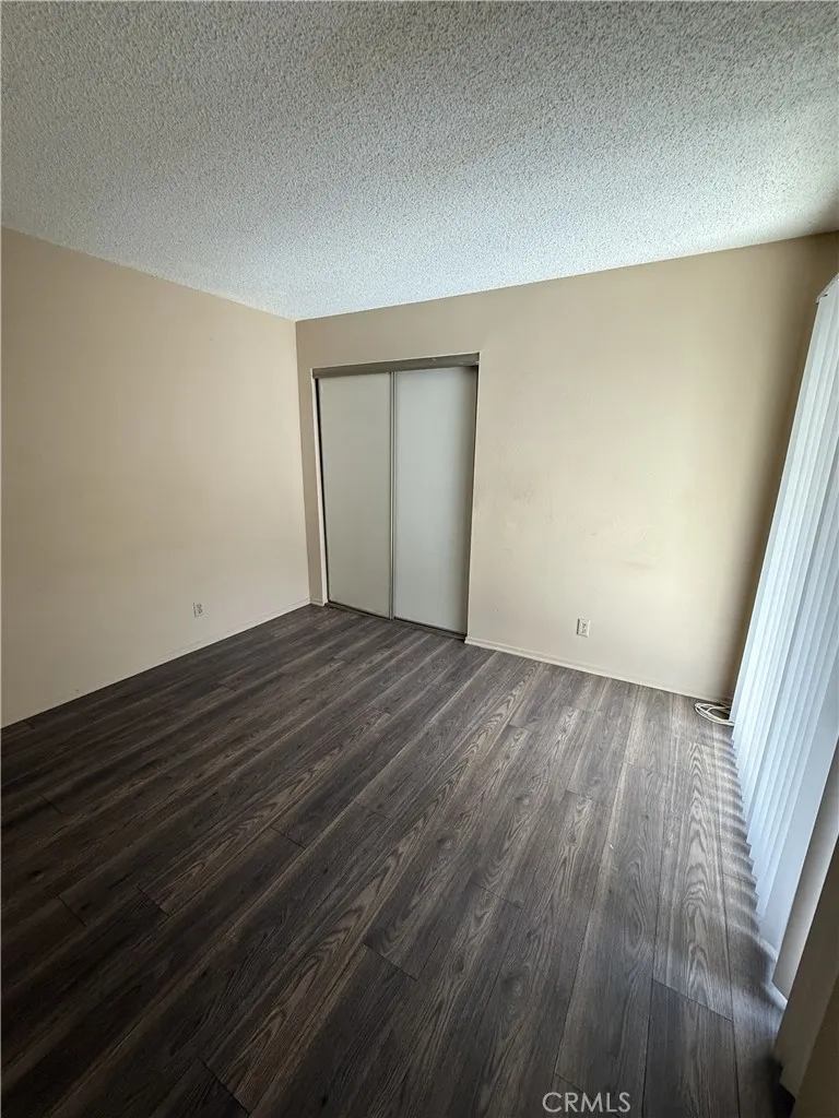 2260 E ave Q4 Palmdale, CA 93550