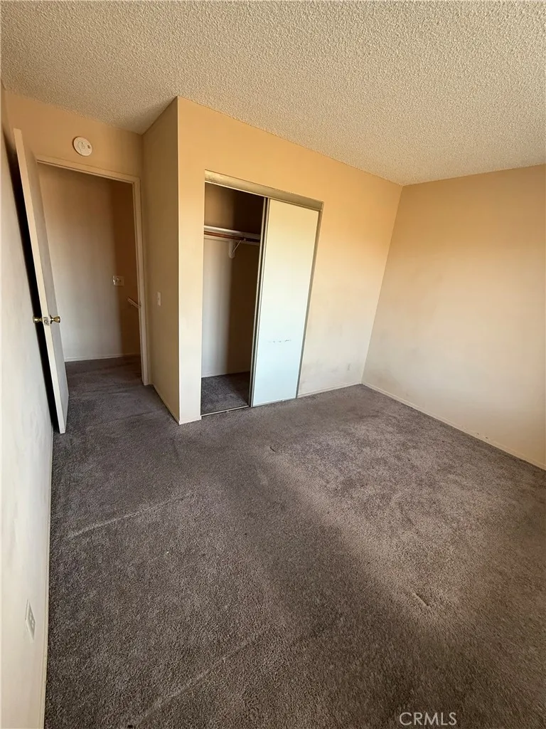 2260 E ave Q4 Palmdale, CA 93550