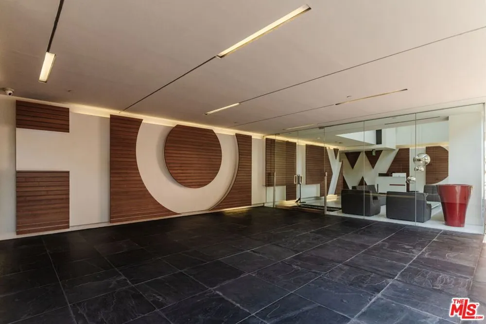 6735 Yucca Street #101 Los Angeles, CA 90028