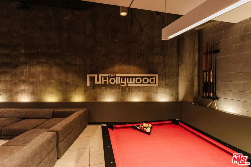 6735 Yucca Street #101 Los Angeles, CA 90028