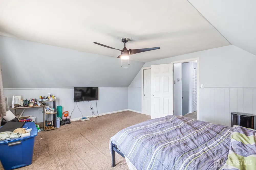 2 Budhollow Lane Willingboro, NJ 08046