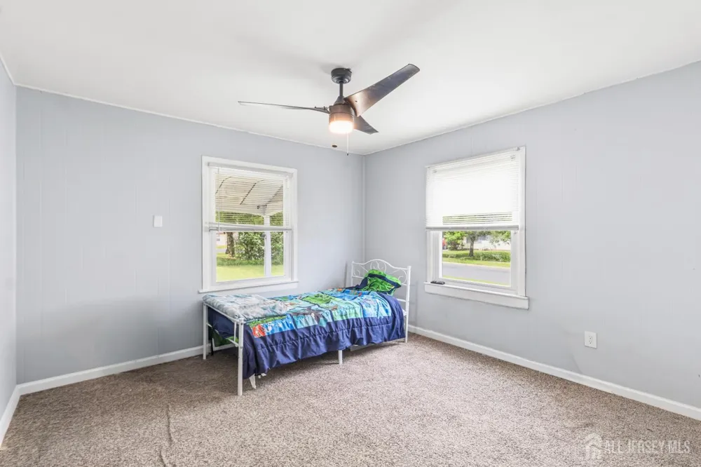 2 Budhollow Lane Willingboro, NJ 08046