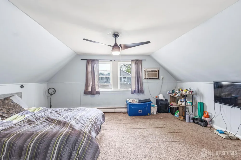 2 Budhollow Lane Willingboro, NJ 08046