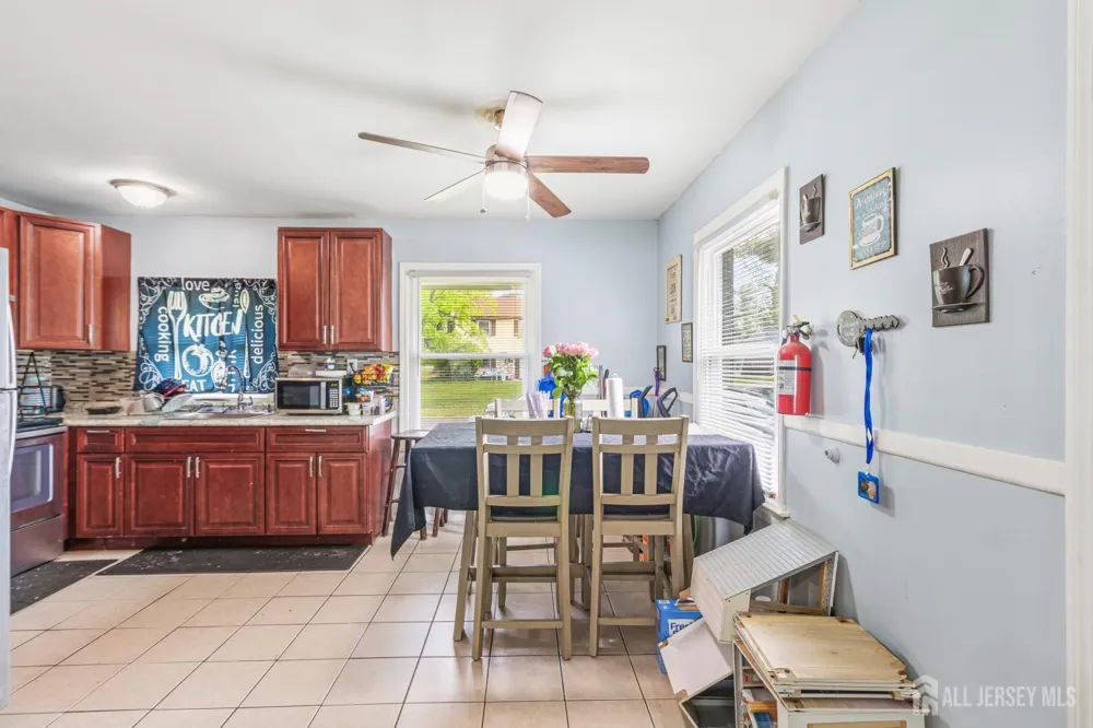2 Budhollow Lane Willingboro, NJ 08046