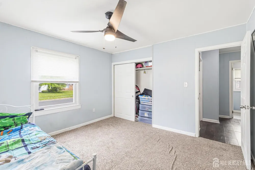 2 Budhollow Lane Willingboro, NJ 08046