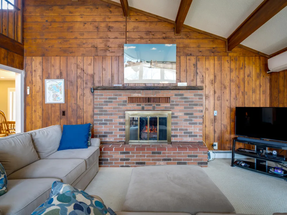 8838 Lakeshore Trail Montmorency Township, MI 49709