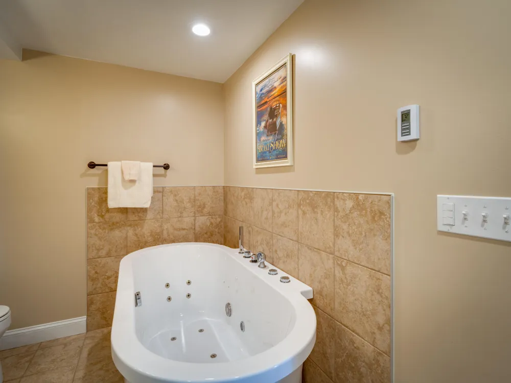 8838 Lakeshore Trail Montmorency Township, MI 49709