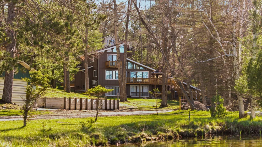 8838 Lakeshore Trail Montmorency Township, MI 49709