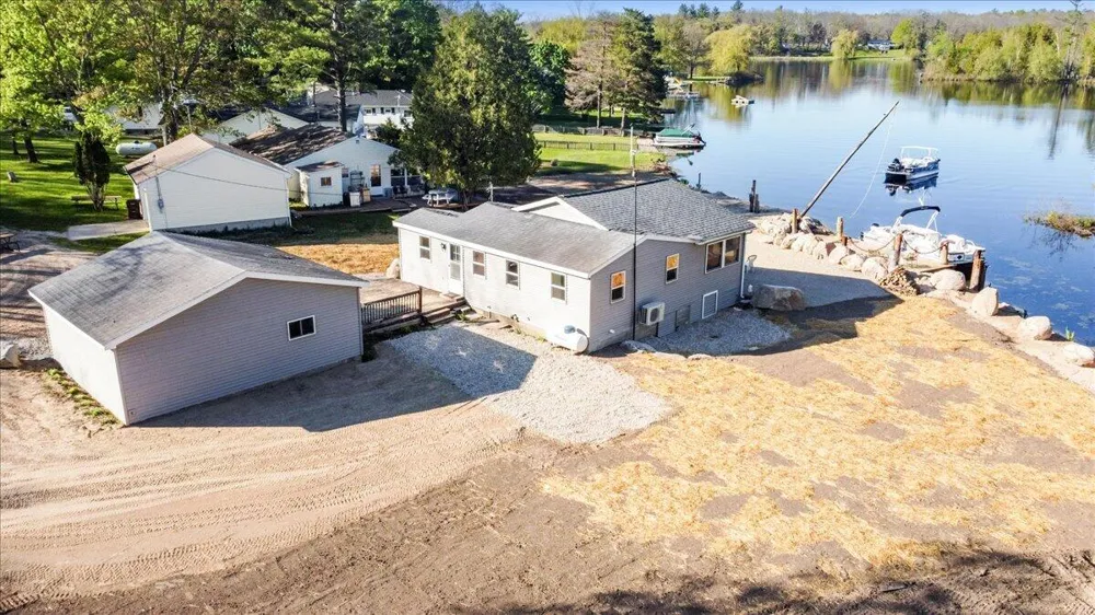 136 Pleasant Drive Belvidere Township, MI 48886