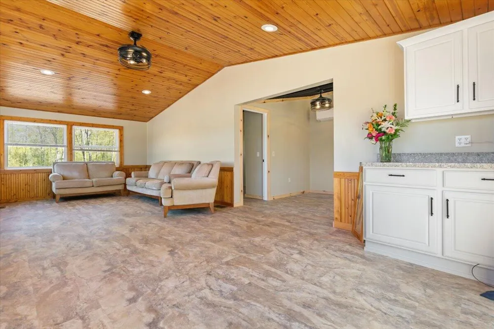 136 Pleasant Drive Belvidere Township, MI 48886