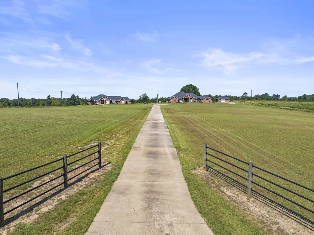 3673 County Road 4550 Mt Pleasant, TX 75455