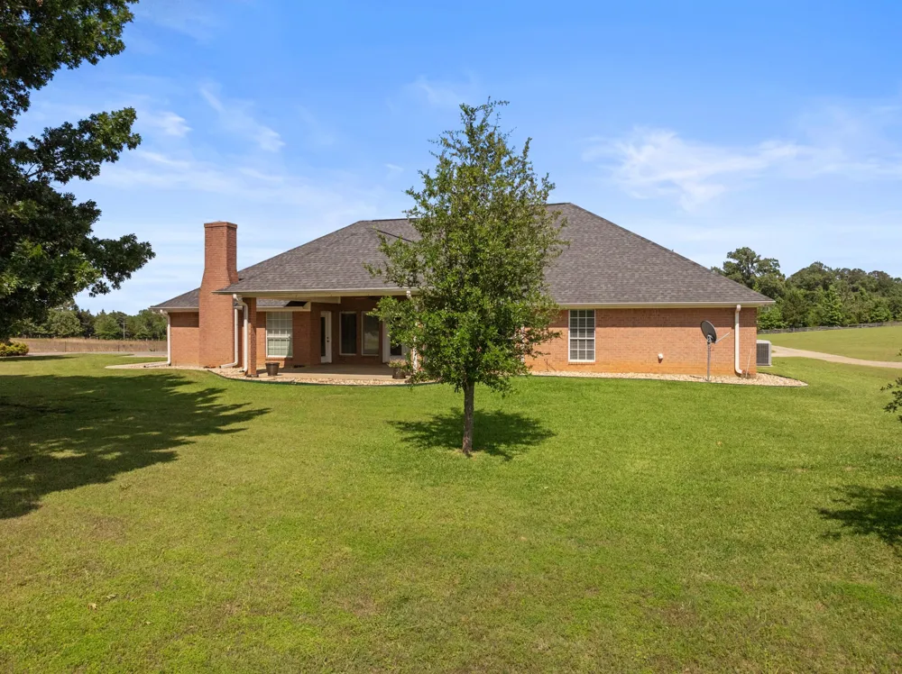 3673 County Road 4550 Mt Pleasant, TX 75455