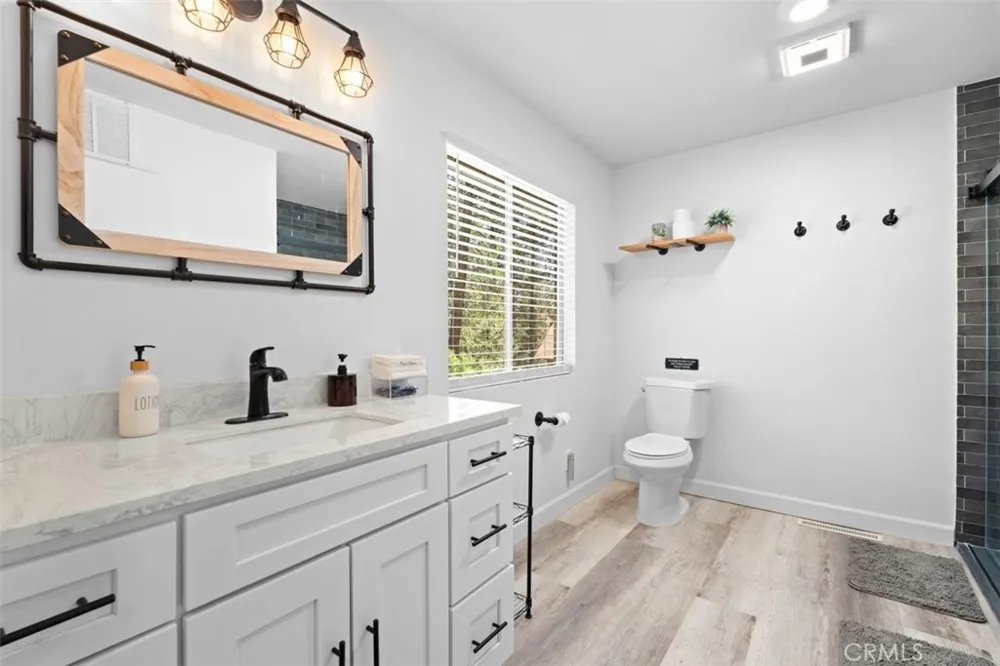 1535 Linnet Wrightwood, CA 92397