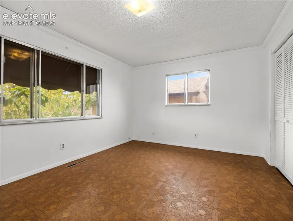 207 Autobee Lane Avondale, CO 81022