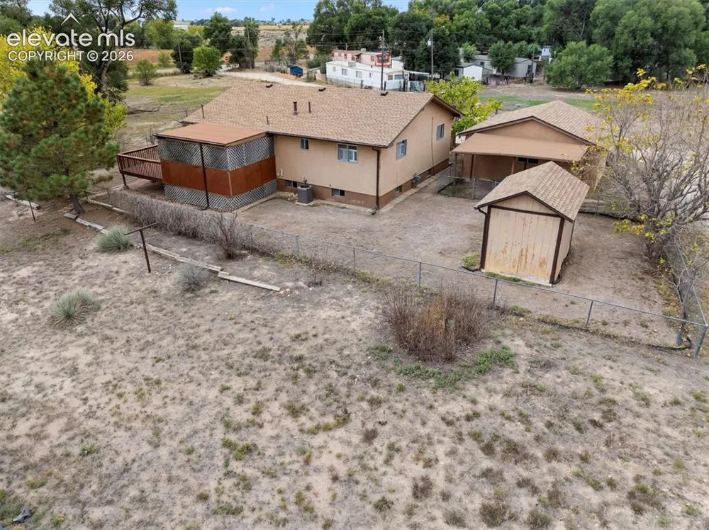 207 Autobee Lane Avondale, CO 81022