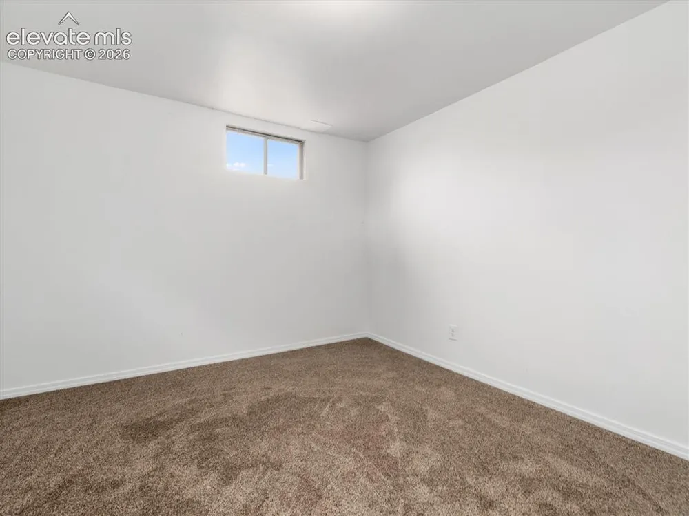 207 Autobee Lane Avondale, CO 81022