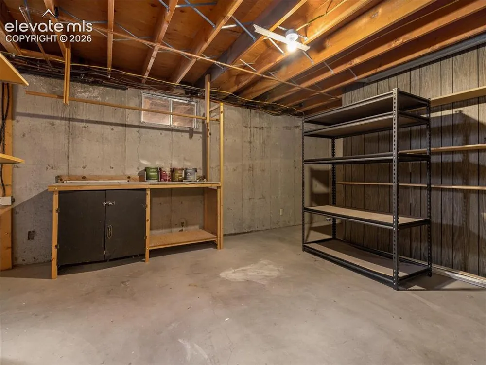 207 Autobee Lane Avondale, CO 81022