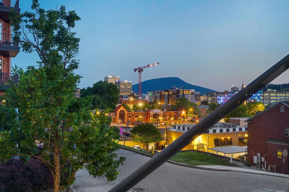 99 Walnut Street #103 Chattanooga, TN 37403