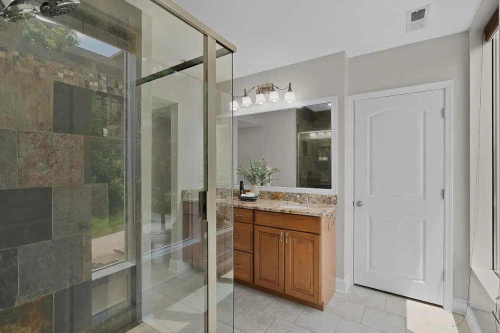 99 Walnut Street #103 Chattanooga, TN 37403