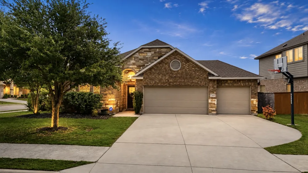 112 Coral Bean Way Georgetown, TX 78626