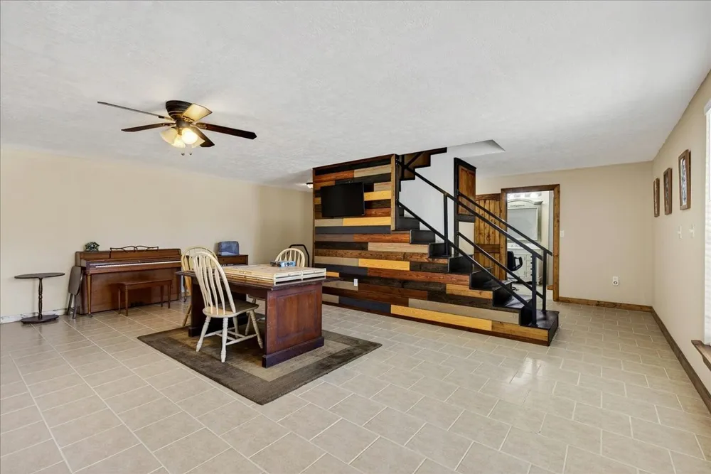 11591 Farm Market 59 Athens, TX 75751