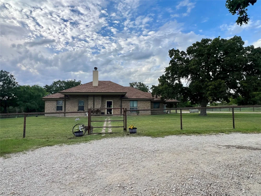 2686 E County Road 411 May, TX 76857