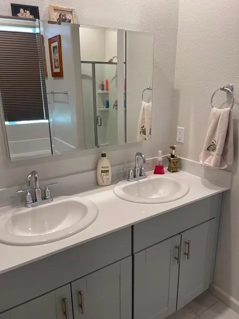 2001 Wildflower Drive Hollister, CA 95023