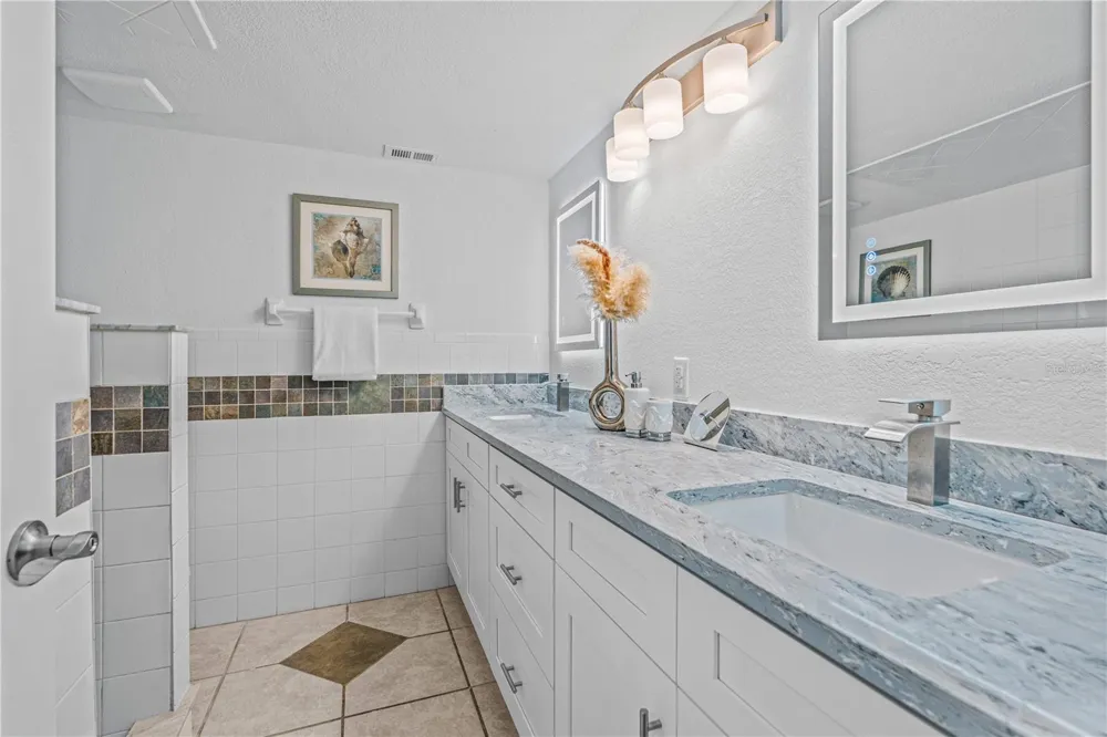 475 E WISCONSIN AVENUE Orange City, FL 32763