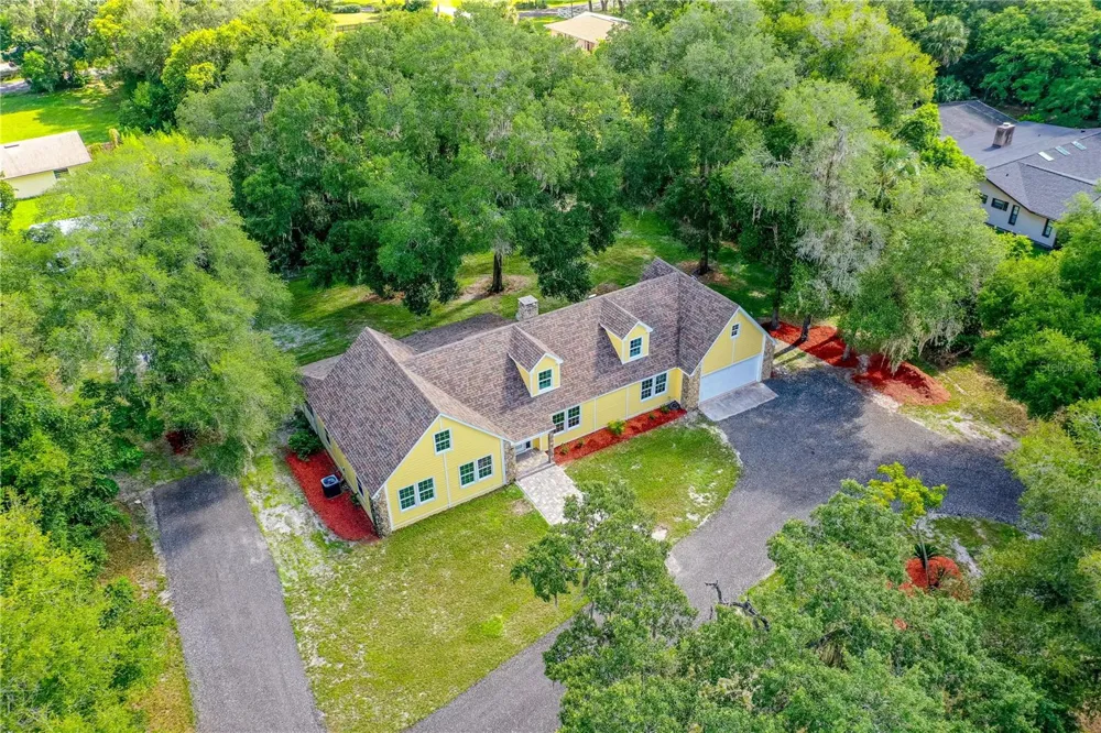 475 E WISCONSIN AVENUE Orange City, FL 32763