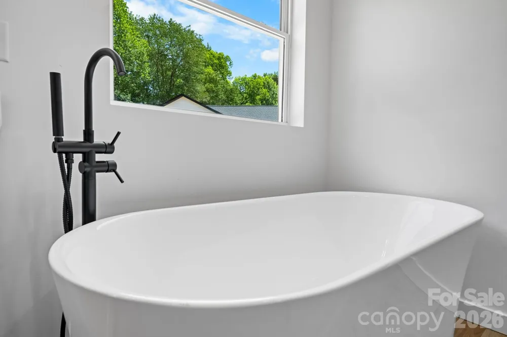 41 Tennyson Drive Taylorsville, NC 28681