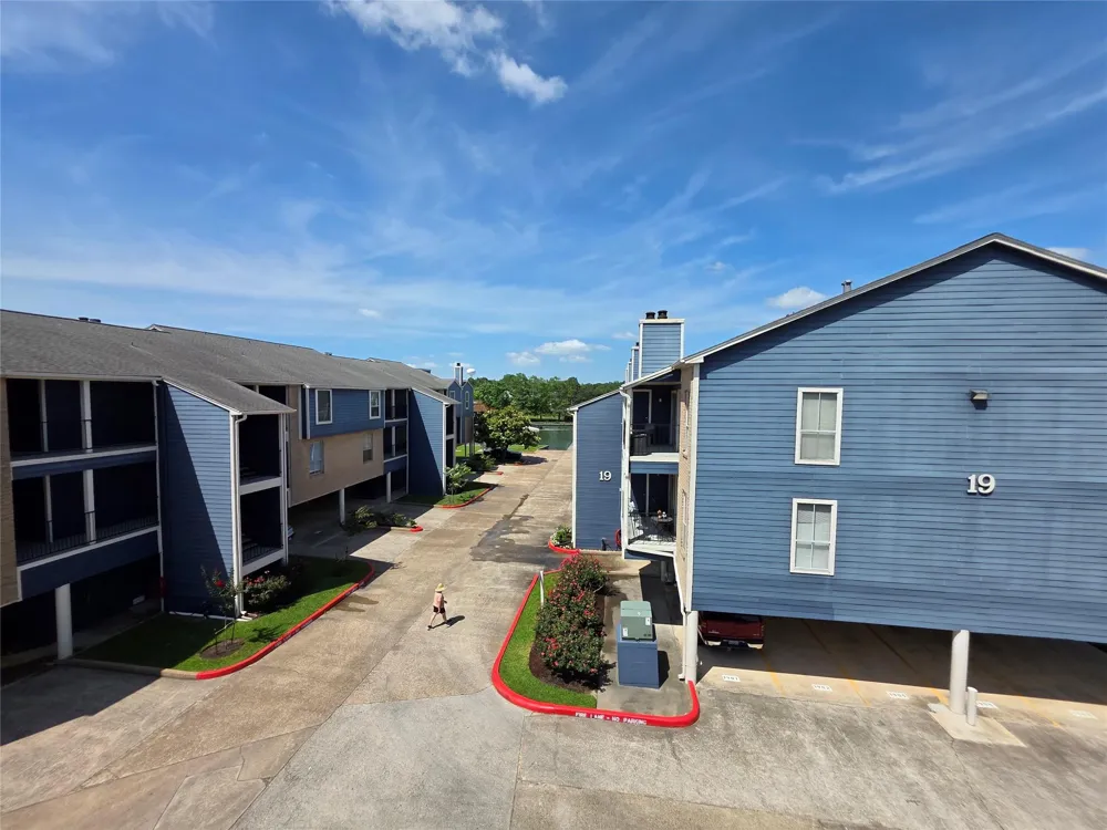 18519 Egret Bay Boulevard #1714 Webster, TX 77058