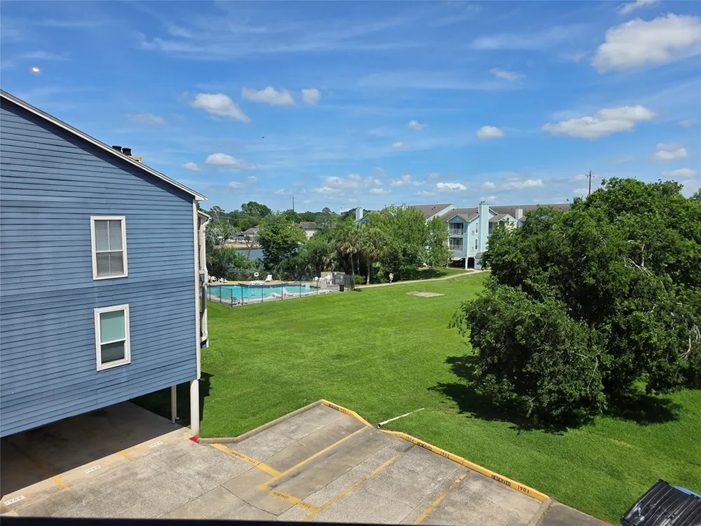 18519 Egret Bay Boulevard #1714 Webster, TX 77058