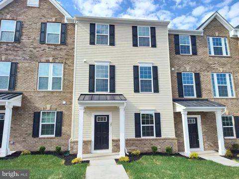 22 INDIAN FIELD LANE