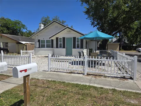 2117 5TH STREET #Front House
