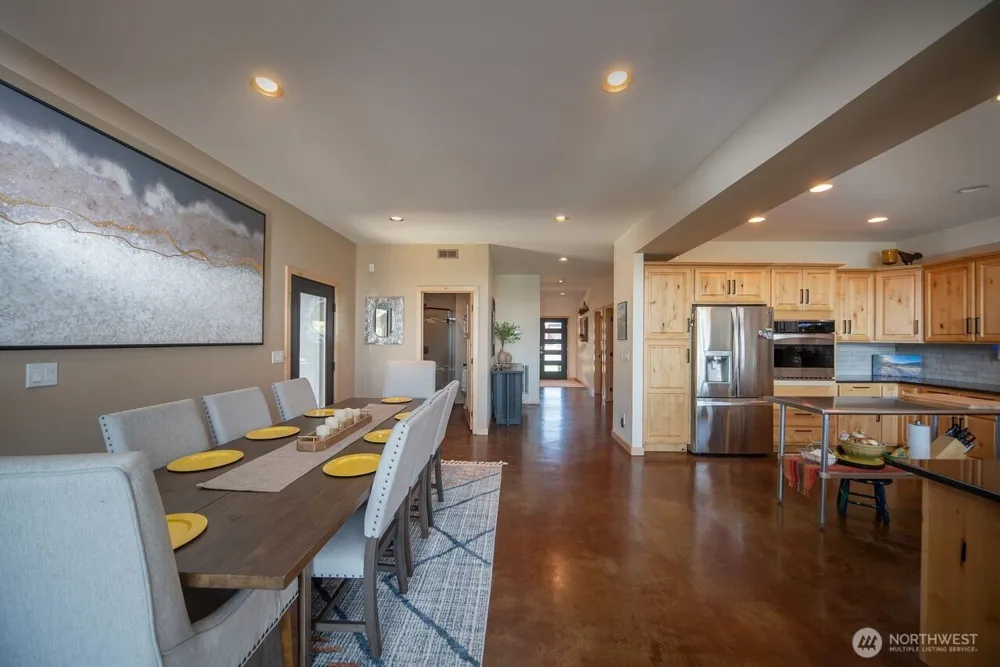 25053 SW Wanapum Street Quincy, WA 98848
