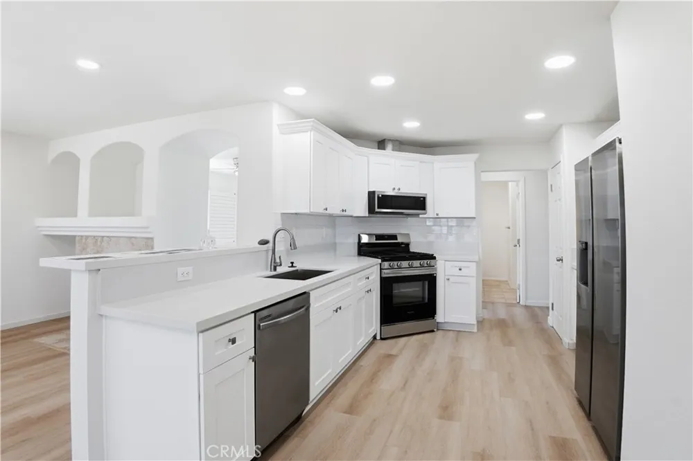 29454 Falling Leaf Lake Elsinore, CA 92530