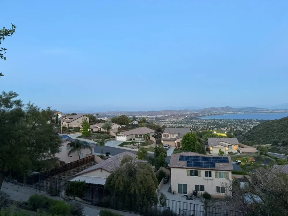 29454 Falling Leaf Lake Elsinore, CA 92530