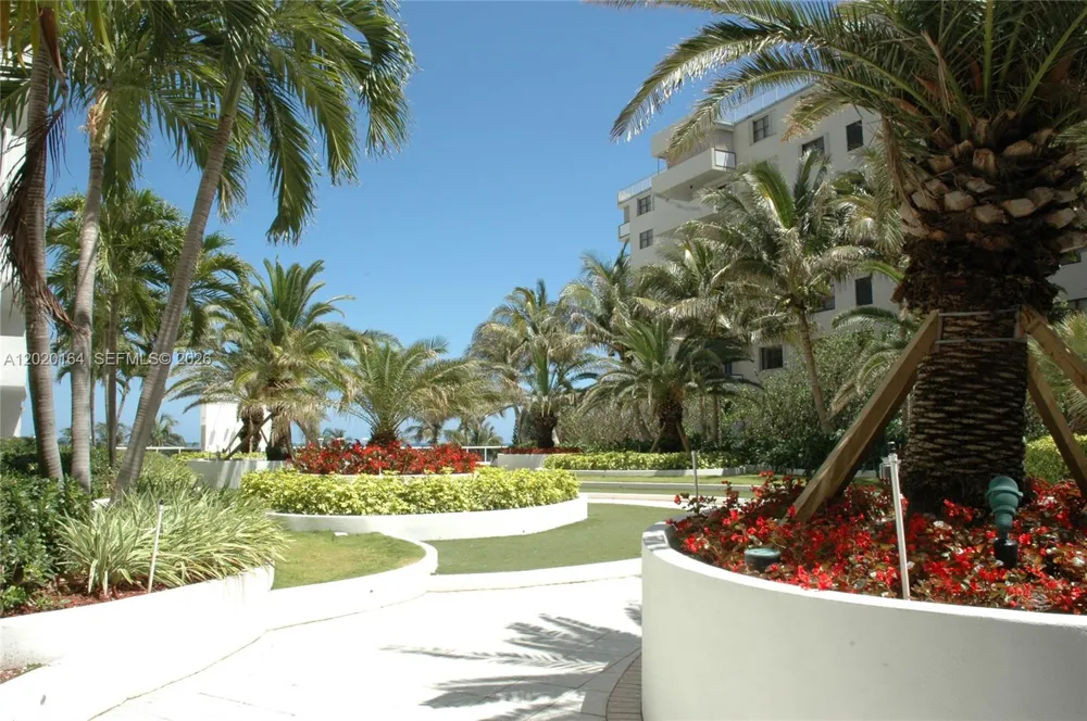 100 Lincoln Rd #303 Miami Beach, FL 33139