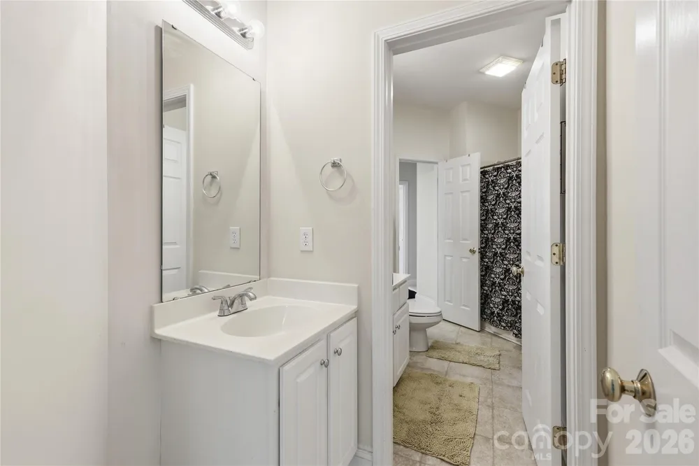 4206 Barons Court Harrisburg, NC 28075