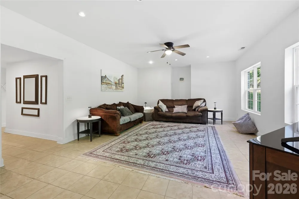 4206 Barons Court Harrisburg, NC 28075