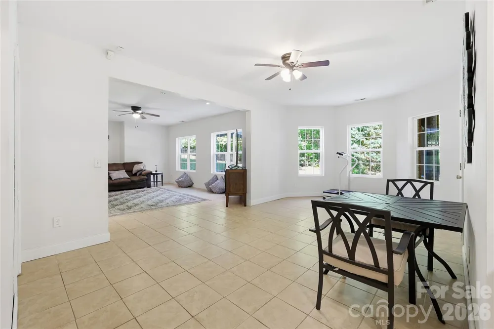 4206 Barons Court Harrisburg, NC 28075