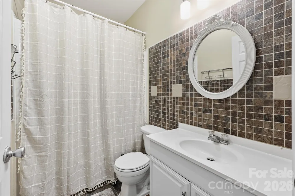 4206 Barons Court Harrisburg, NC 28075