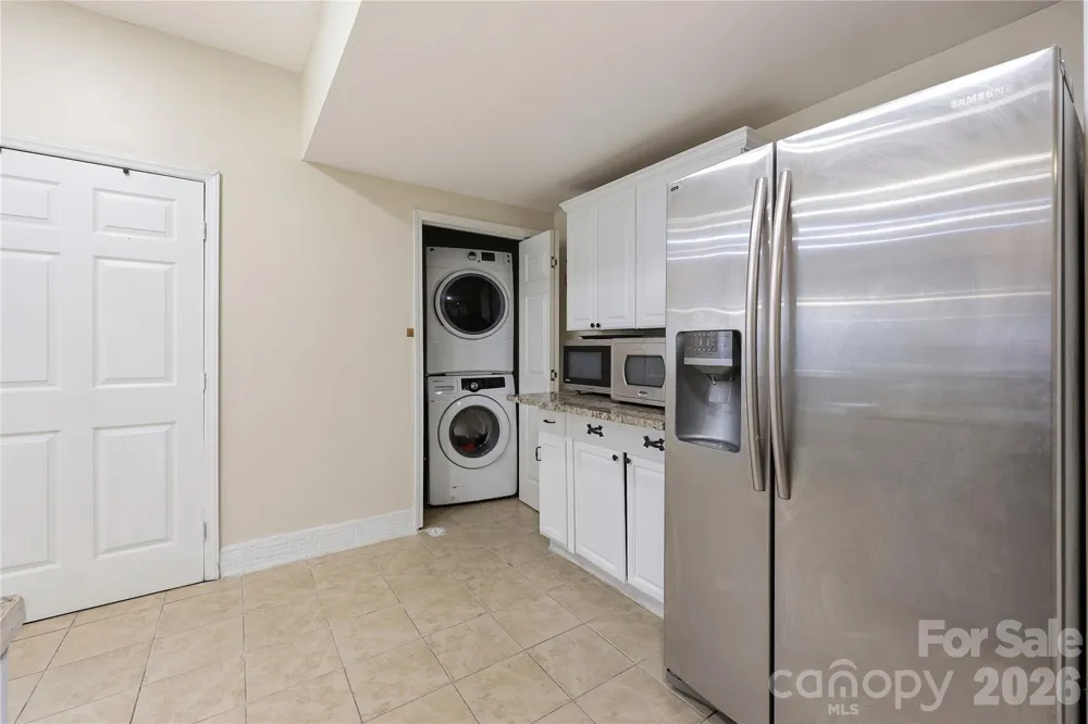 4206 Barons Court Harrisburg, NC 28075