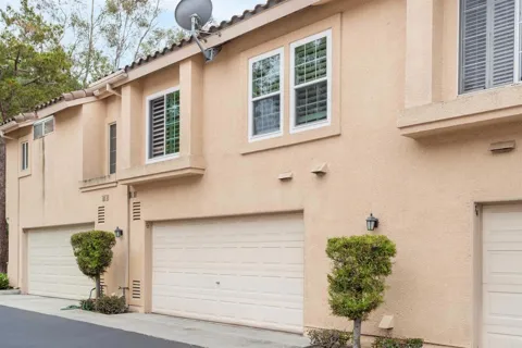 72 Nightingale Drive