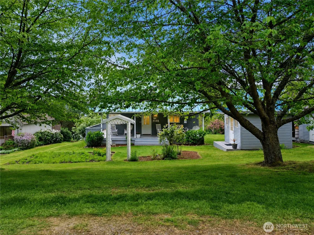 38 M Cascade Drive Hat Island, WA 98206