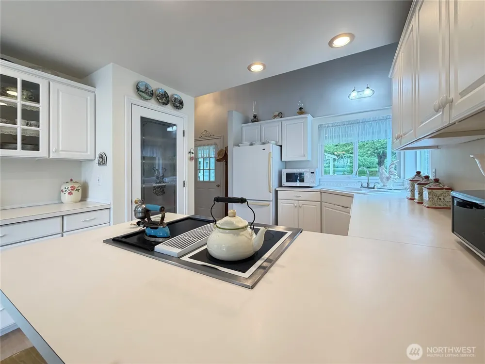 38 M Cascade Drive Hat Island, WA 98206
