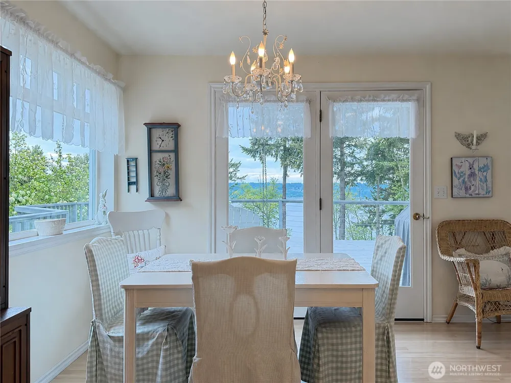 38 M Cascade Drive Hat Island, WA 98206