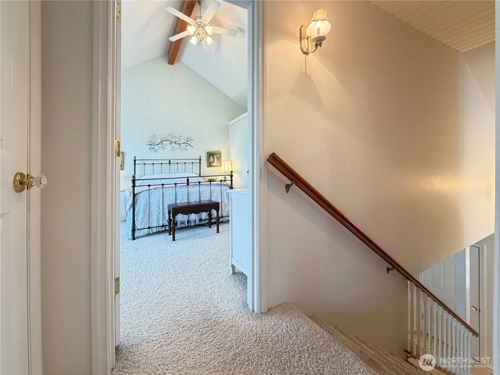 38 M Cascade Drive Hat Island, WA 98206